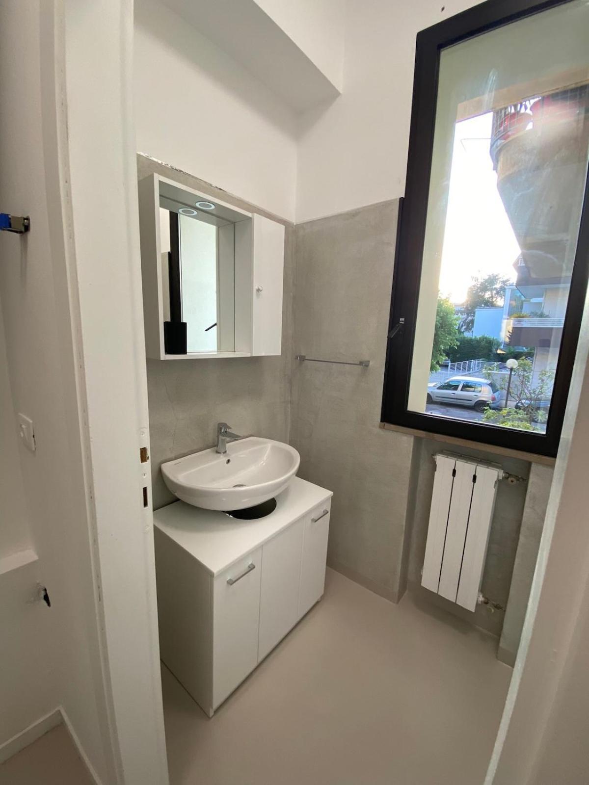 Ampio Appartamento In Posizione Strategica Rímini Exterior foto