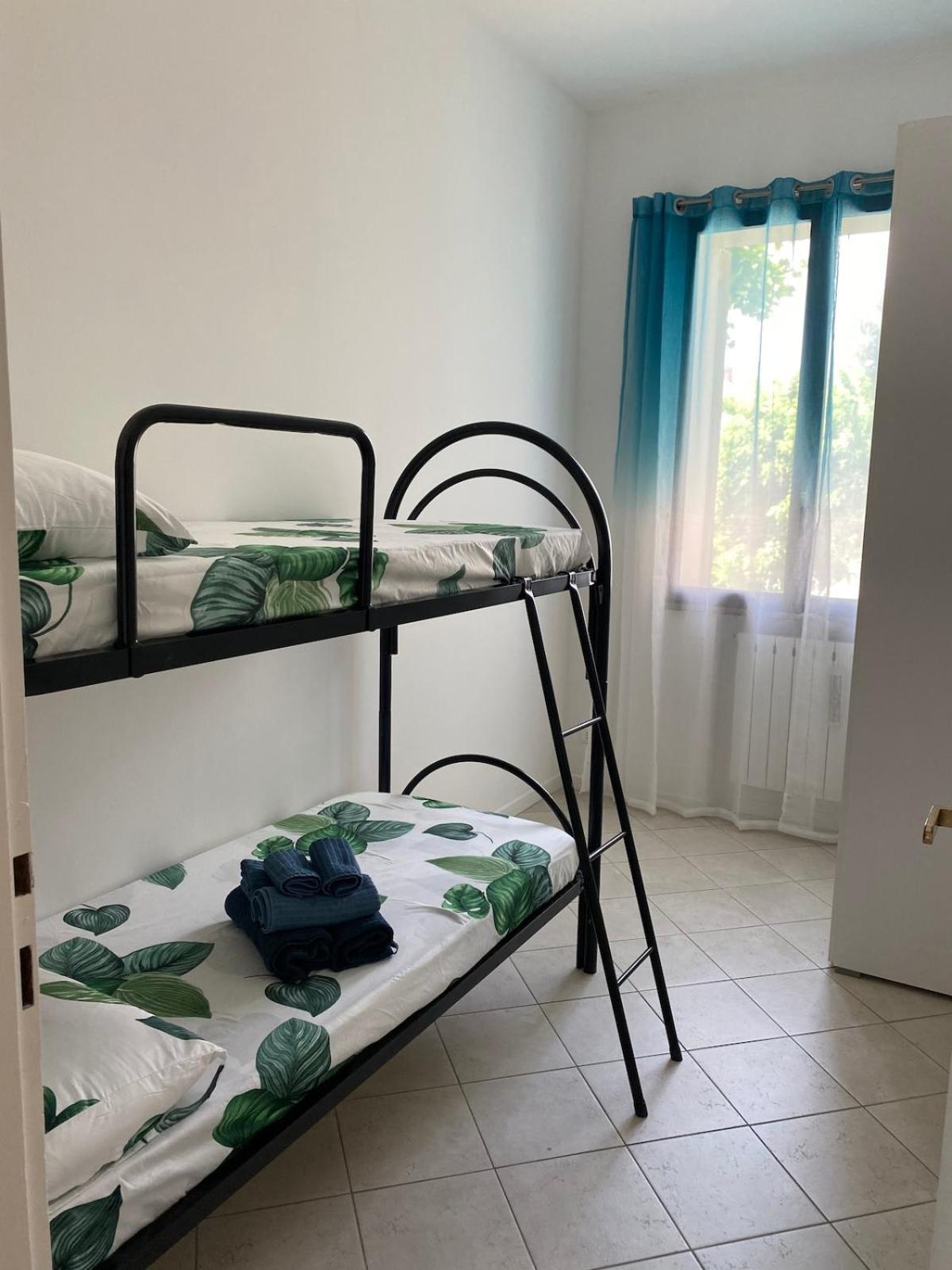 Ampio Appartamento In Posizione Strategica Rímini Exterior foto